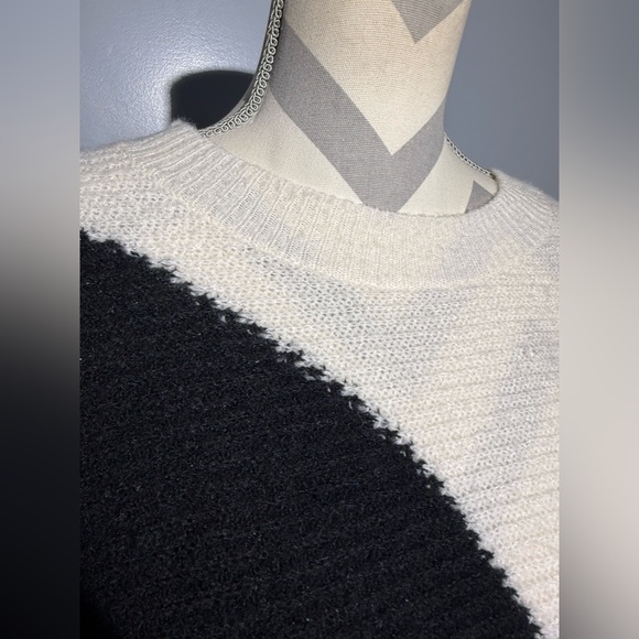 Blu Pepper Two-Tone Sweater in Black and Cream - Picture 7 of 12